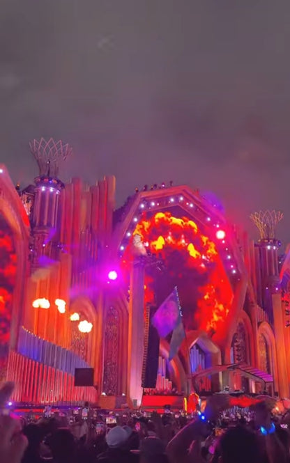EDC LAS VEGAS 2025 EXPRESS PRIVATE TRANSPORTATION "Round trip" 🚐🚗 24/7.

LAST MINUTE TRANSPORTATION FROM THE STRIP TO THE SPEED WAY "EDC 2025" FOR UP TO 7 PEOPLE.

FLAT FEE FOR GROUPS.